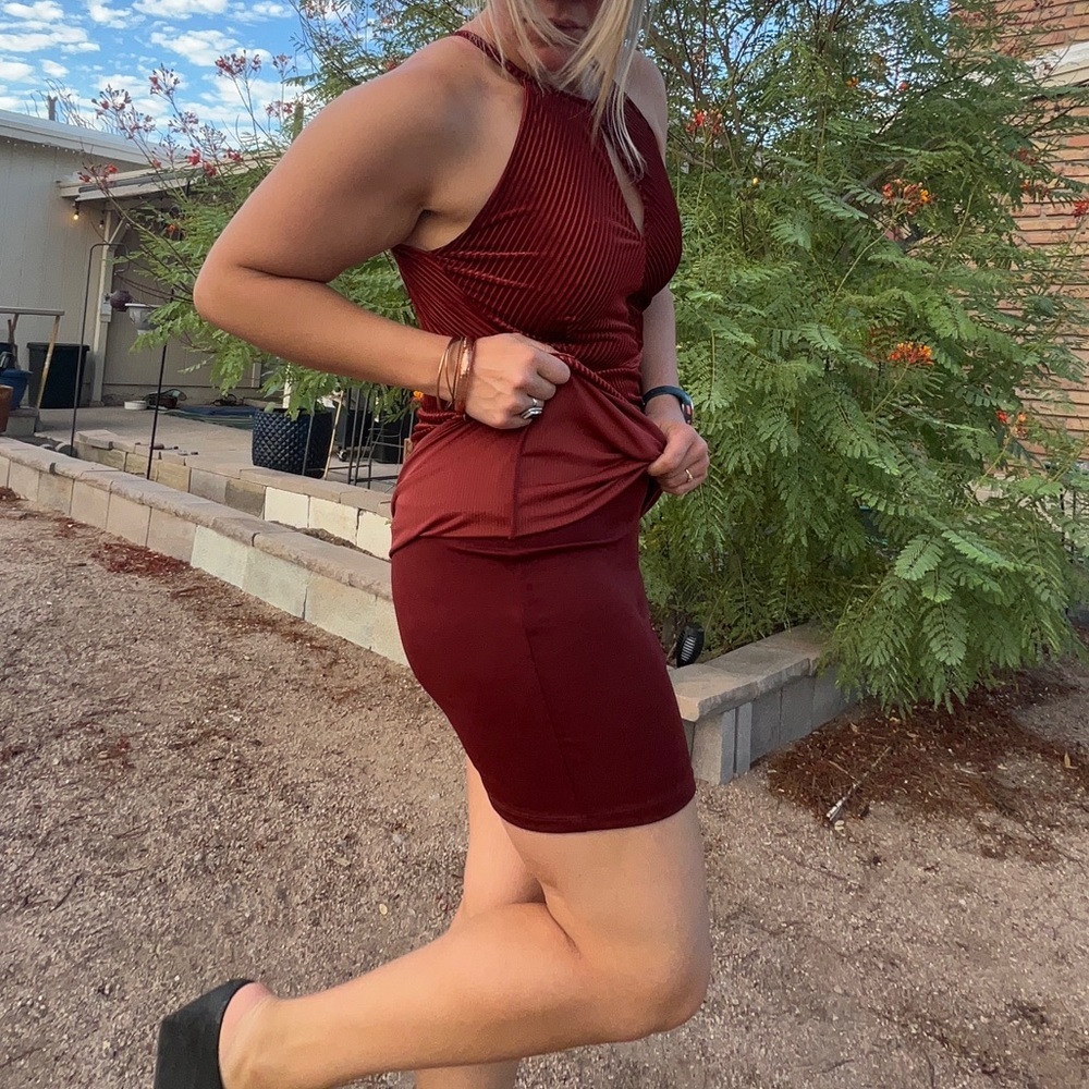 NWT Dynamite Velvet Bodycon Dress - Picture 7 of 14